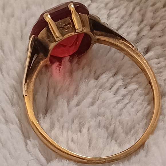 9ct Carat Gold Big Ruby Red Solitaire Engagement Unique Cocktail Ring - Picture 4 of 9